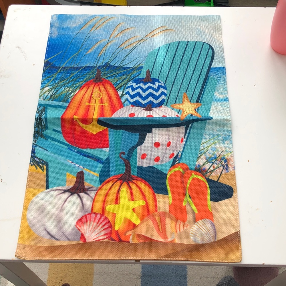 🥧 Coastal Pumpkin Beach Decorative Flag